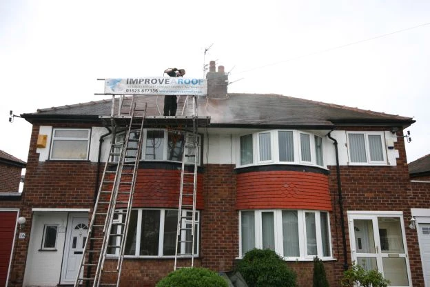 roof cleaning manchester